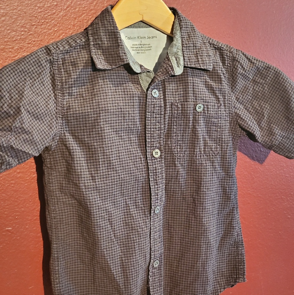 Calvin Klein Boys T Shirt Size 5T